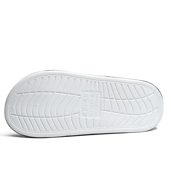 Anti-slip PVC Durable Slipper Outdoor Beach Flip Flops Fashion & Sports Summer Slippers for Men Anti-slip Man Slippers