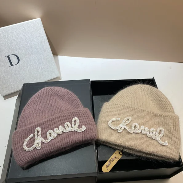 Fashionable Nordic Winter Pearl Tweed Style Knit Hat for Women Book Woman Hats & Caps