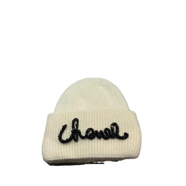 Fashionable Nordic Winter Pearl Tweed Style Knit Hat for Women Book Woman Hats & Caps