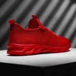 Hot-Sale-Light-Man-Running-Shoes-Comfortable-Breathable-Men-s-Sneaker-Casual-Antiskid-and-Wear-resistant.webp