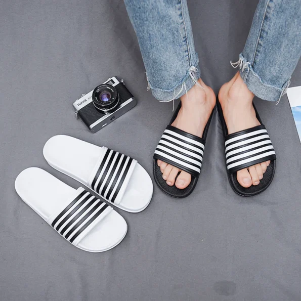 Plus Size Men Indoor Home Slippers Male Soft Comfortable Bath Slipper Men’s EVA Flat Thick Platform Outdoor Beach Sandals Woman Slippers & Flats
