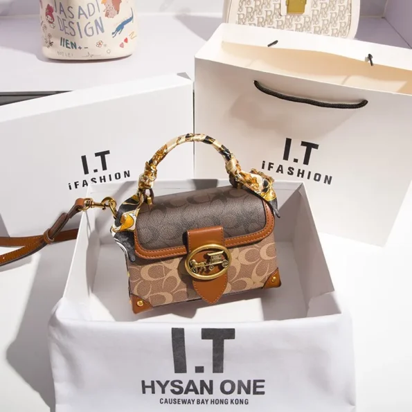 Trend Small Square Bag for Women New Fashionable Rose Red Handheld Small Bag Premium Single Shoulder Crossbody Bag Premium Crossbody Bags