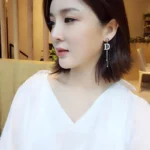 Temperament-Full-D-Letter-Long-Earrings-Gold-Color-Fashion-Tassel-Earrings-Mesh-Red-Female-Earrings.webp